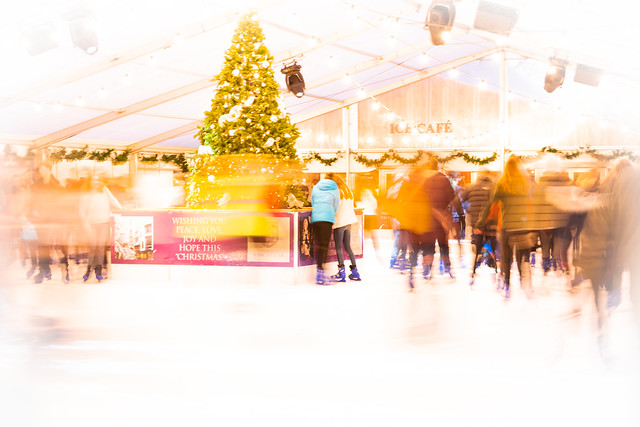 2018 12DEC19 - WINCHESTER - CHRISTMAS MARKET ICE RINK