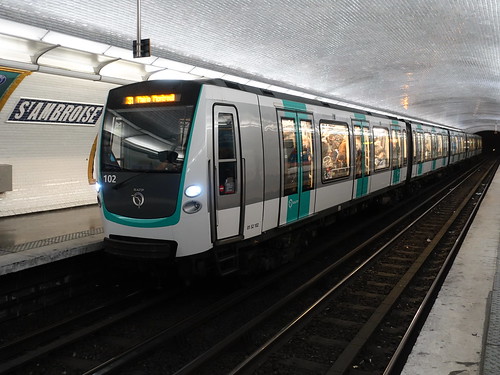 201811191 Paris subway station 'Saint-Ambroise'