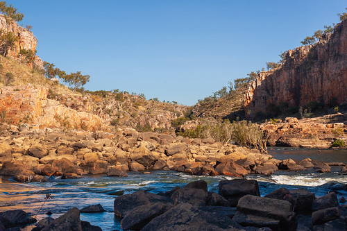 australia katherinegorge katherineriver nitmilukgorge nitmiluknationalpark northernterritory water cliffs rapid redrock shore trees