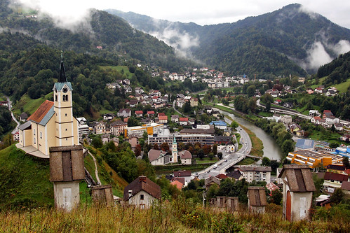 slovenia slovenija slovenië slovenien alps mountains church town river landscape clouds 1740 canon kerk