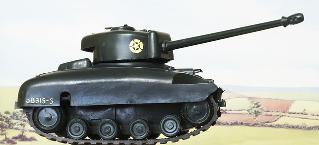 Tri-ang Minic Sherman Tank on Manoeuvres