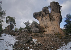 Roca fungiforme kárstica o Tormo - Callejones de Las Majadas (Cuenca, España) - 07