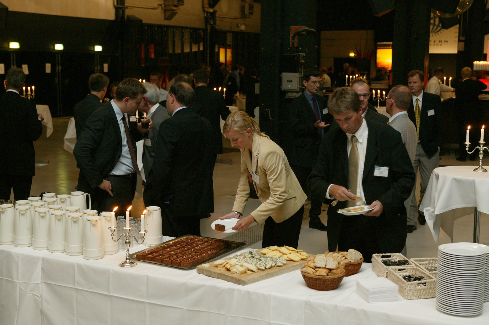 27 Time for dessert buffet and more networking