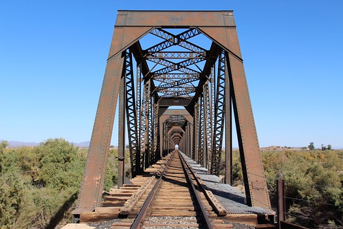historicbridge railroadbridge trussbridge throughtruss thrutruss warrentruss warrenthroughtruss americanbridgecompany southernpacificrailroad sp unionpacificrailroad up gilariver yumacounty arizona