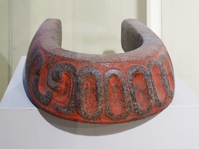 Jugo de piedra escultura Juego de Pelota Museo de Arqueologia Maya Copan Honduras