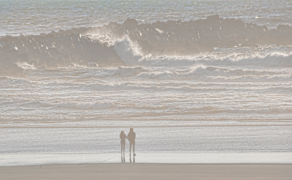 Ocean Shores, Hi-Key with couple