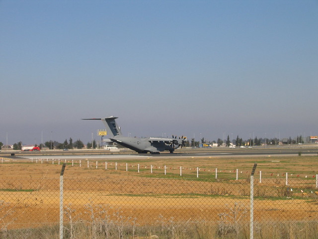A 400 M. First flight, primer vuelo. 11/12/2009. SVQ/LEZL.