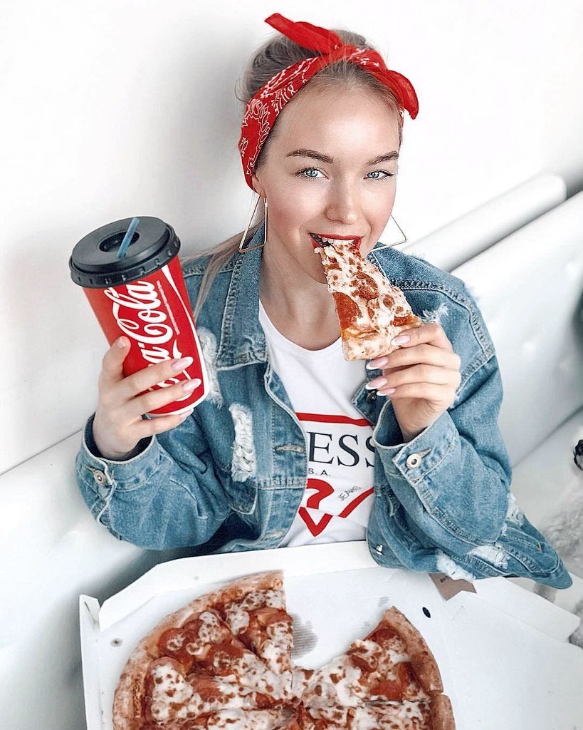 фотосессия с пиццей девушка фото 90