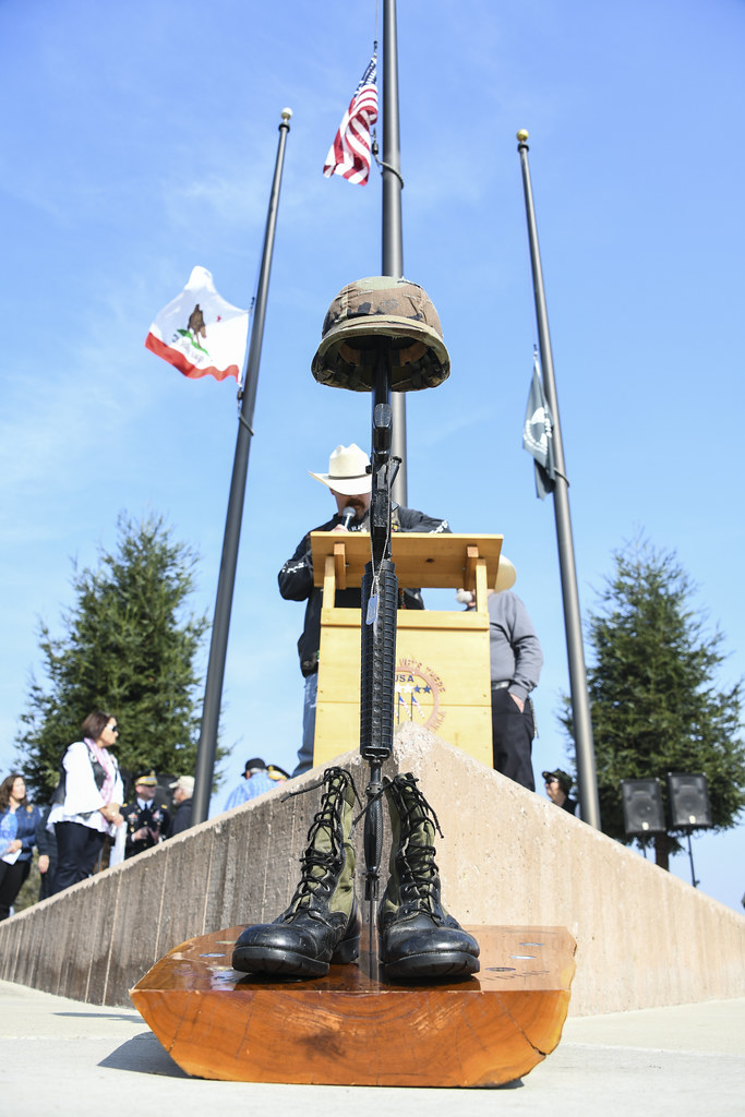 Veterans Deay Ceremony at Veterans Memorial Hill