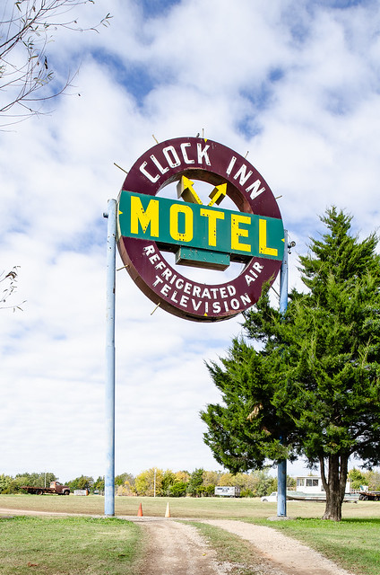 Clock Inn Motel
