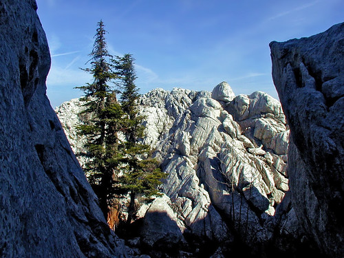 hrvatska croatia velebit crnopac outdoors hiking landscape mountain karst
