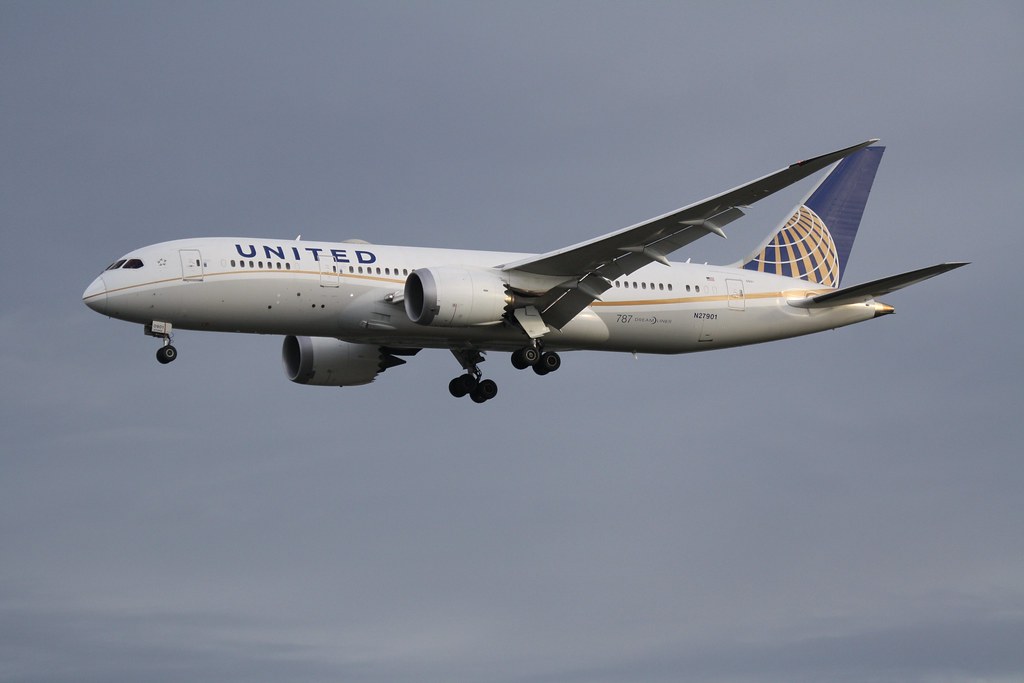 N27901 - B788 - United Airlines