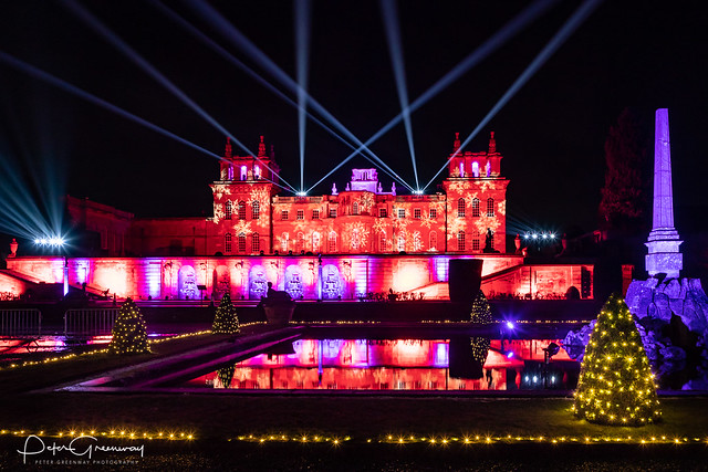 Blenheim Palace Christmas Light Trail - The Illuminated Palace