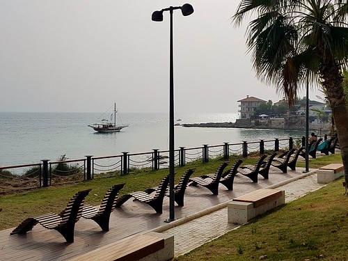 side mediterraneansea bench relaxationplace fence