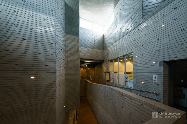 Indoor of Yurihonjo City Cultural Center KADARE (由利本荘市文化交流館　カダーレ)