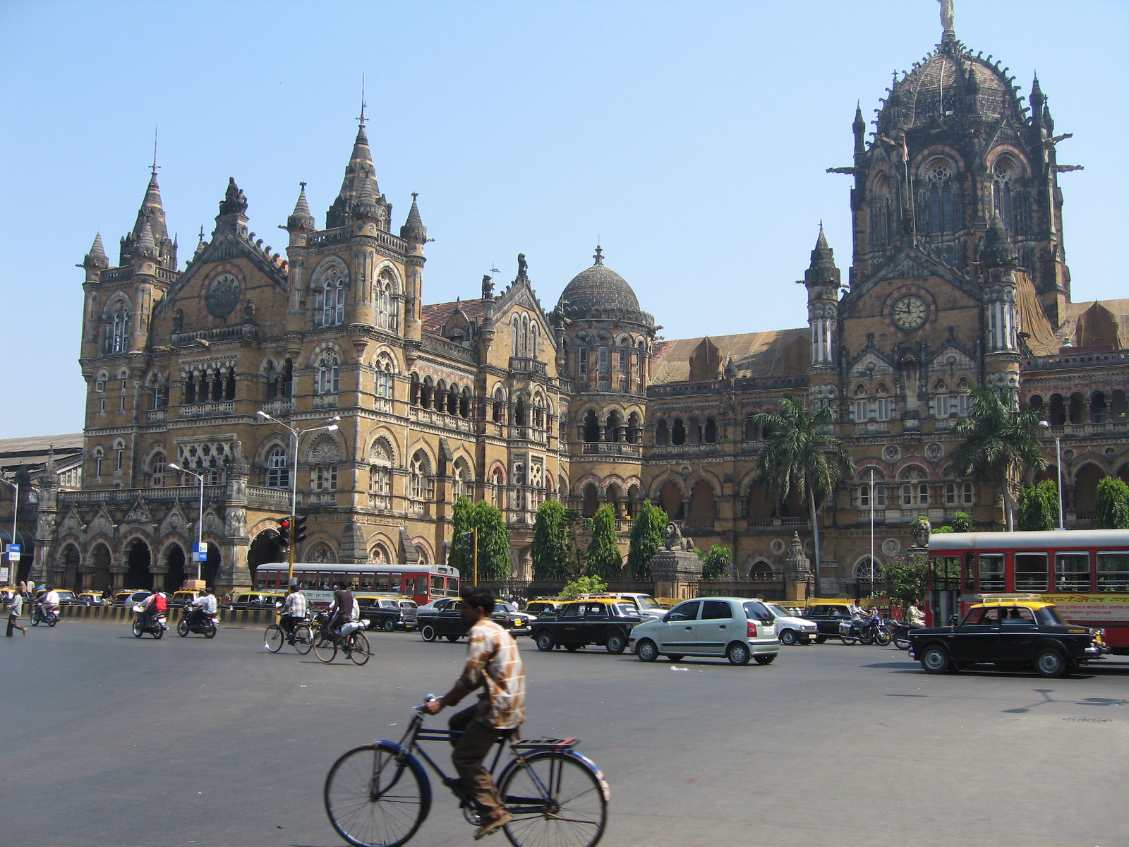 10 Mumbai