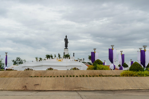 monument phokhunsiinthrathidmonument thailand nakhonthai phitsanulok th