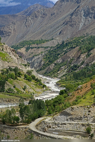road trees pakistan mountains building water canon landscape geotagged rocks stream structures tags location elements vegetation greenery tele tamron astore gilgitbaltistan canoneos650d imranshah gilgit2 tamronsp1750mmf28dillvc