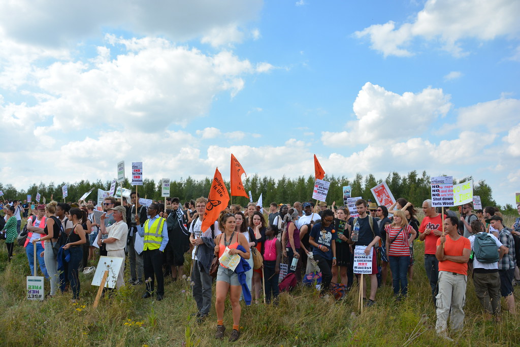 Yarl's Wood Protest. | On Saturday 8th August 2015 hundreds … | Flickr
