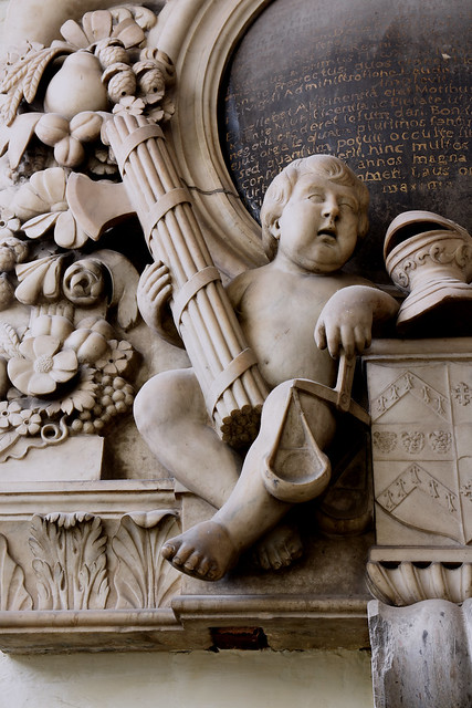 Exeter, Devon, St. Martin's, monument to Edward (†1703) and Hannah Seaward, detail