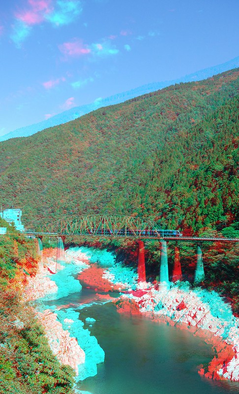 Railroad Bridge across Yoshino river at Oboke-Koboke Gorge, anaglyph