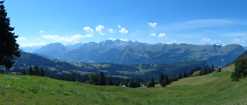 panorama cloud peak alps alpen snow building suisse schweiz switzerland schwyz schwyzerhöhenweg panoramaweg walking hiking ibergeregg holzegg valley muotathal
