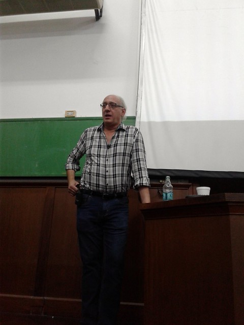 El Ing. Miguel San Martín,  en la Asociación  Argentina Amigos de la Astronomía.  Conferencia sobre Sondas