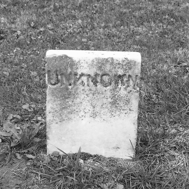Unknown   Grave in Amanda Township Cemetery