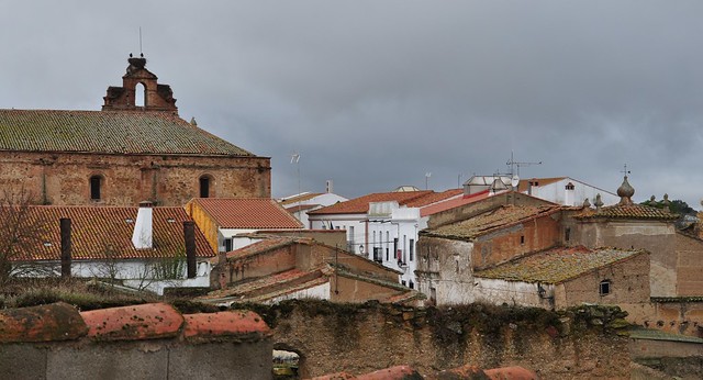 Les toits de Villagarcía de la Torre, Campiña Sur, province de Badajoz, Estrémadure, Espagne.