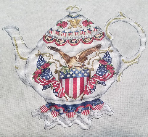 Abby’s “Patriotic Teapot,” designed by Donna Giampa