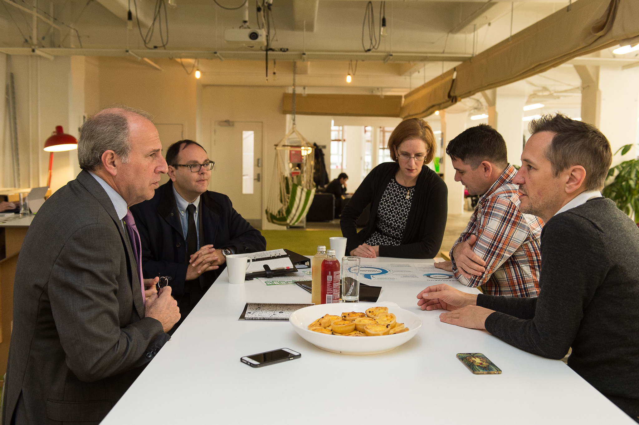 Ambassador Gilbert visits key Innovation Hubs and collaborative working spaces in Wellington, June 8, 2015.