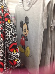 I want these Pyjamas !!!!!! #Olaf #Elsa #MickeyMouse