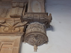 Convento de la Asunción - Detalle de puerta del claustro 3