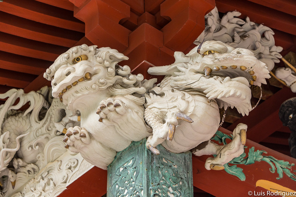 Preciosas tallas del santuario Sanjin Gosaiden