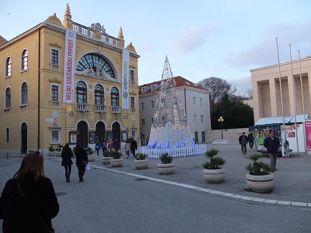 Split , trg Gaje Bulata