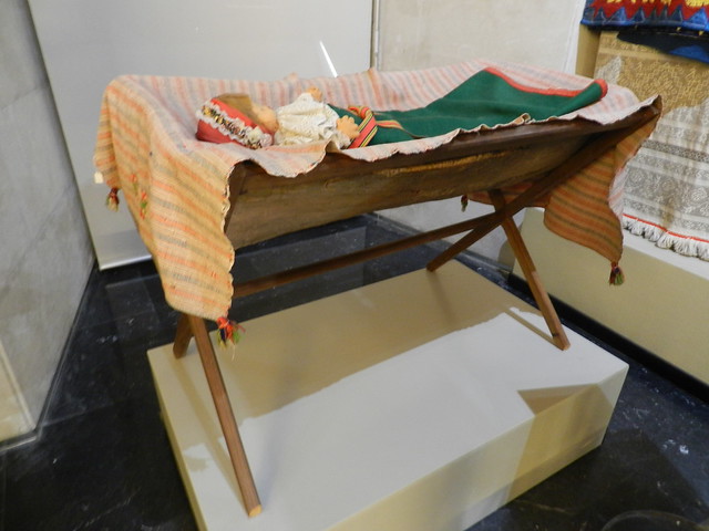 paños de bebe y cuna Museo Etnográfico Textil Pérez Enciso Plasencia Cáceres 02