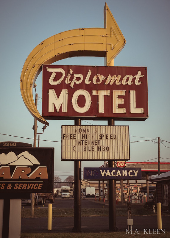 Diplomat Motel