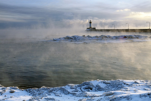 duluth minnesota winter snow cold freezing greatlakes lake water fog steam rocks lighthouse subzero frozen