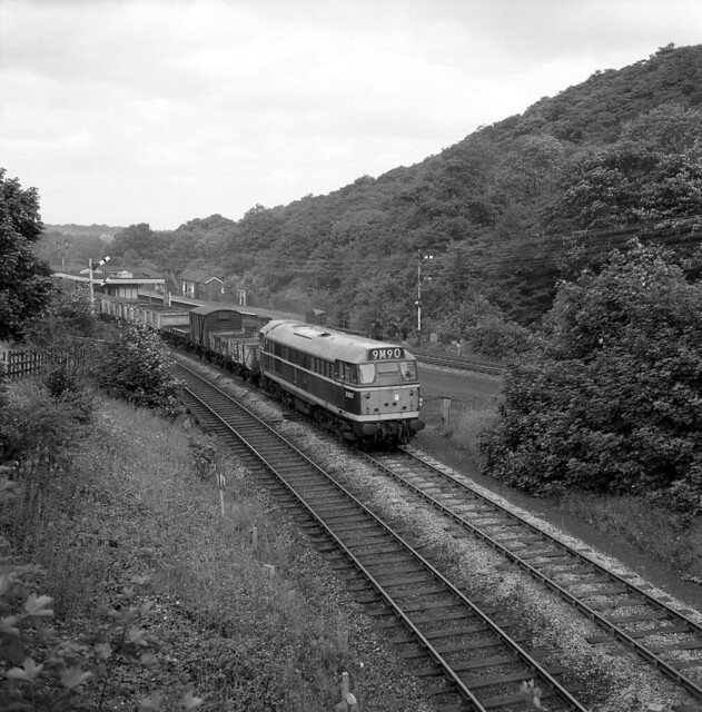 Class 31 D5537 Dore & Totley July 1962