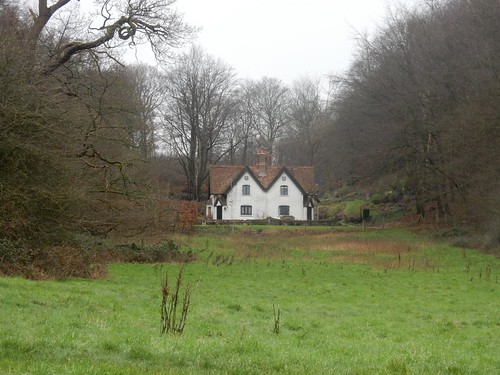 Baba Yaga's house (not really) Edenbridge to Westerham