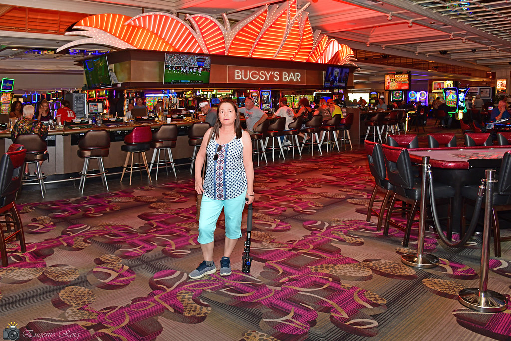 Bugsy S Bar At Flamingo Las Vegas This Walk Up Bar Is A S Flickr