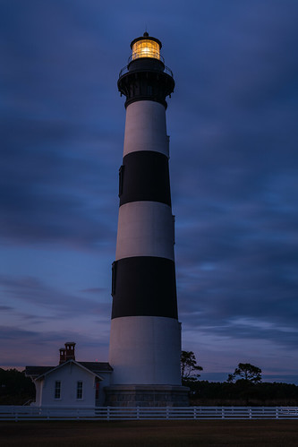 bodieislandlightstation northcarolina outerbanks lighthouse sunset
