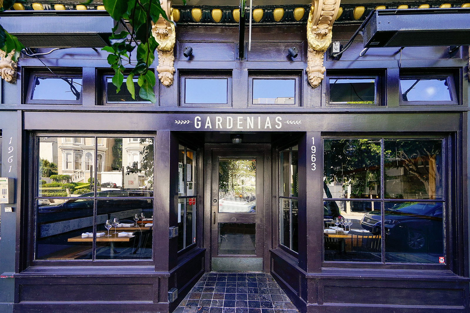 Cover Image for 2999 California Street #606 presented by Hayden Moran