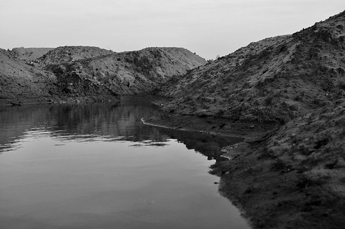 lake blackandwhite blackwhite bw buchholzidn buchholz schwarzweiss sw wasser water see berge mountains monochrome landschaft landscape ufer