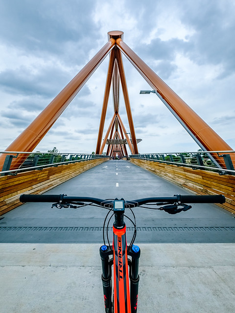 Bike n Bridge