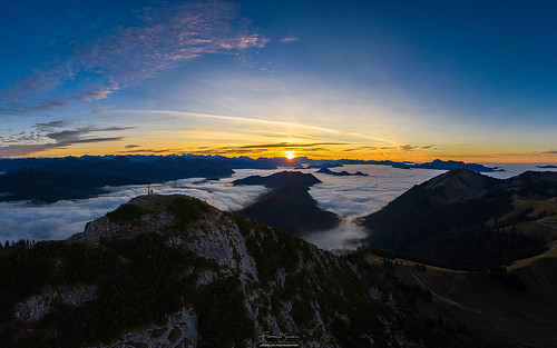 tegernsee tegernseerhütte rosstein buchstein ros und bayern bavaria alps wolken clouds sky sunset sunrise sonnenuntergang sonnenaufgang alpen berge mountains hiking drone drohne