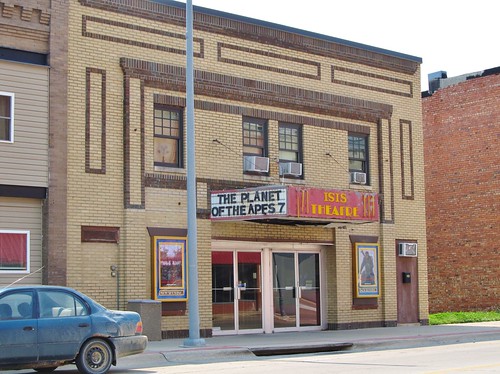 crete nebraska roadtrip building architecture isistheatre theater theatre movietheater cinema downtown brick