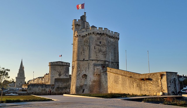 La Rochelle, les tours du vieux port (38em selection explore flickr 10 décembre 2018 #289)