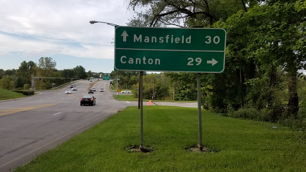Mansfield and Canton Buttons | Buttons copy sign for Mansfie… | Flickr