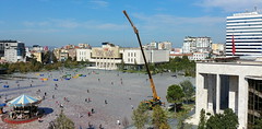 Tirana, Place Skanderbeg